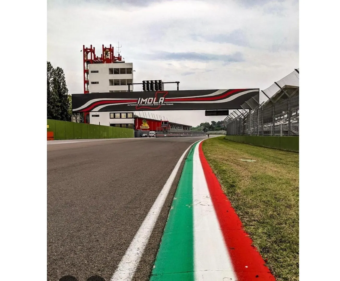 Leopardi 81 - 400 Mt Dall' Autodromo F1 Imola